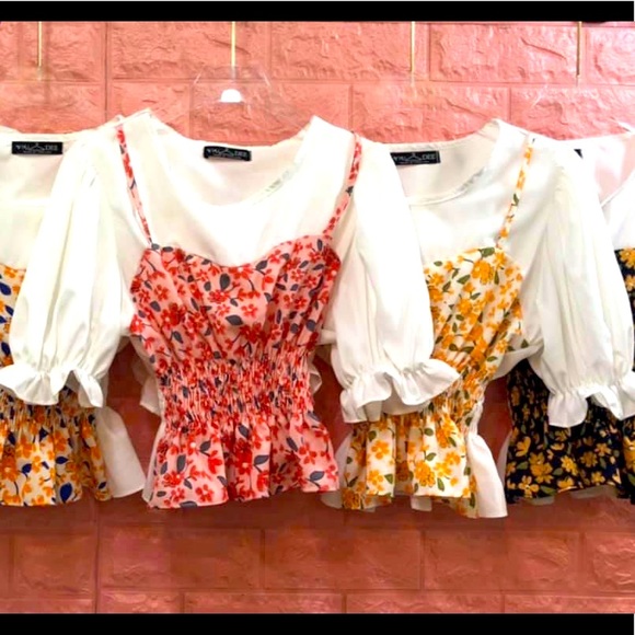 Cute blouse - Picture 1 of 2